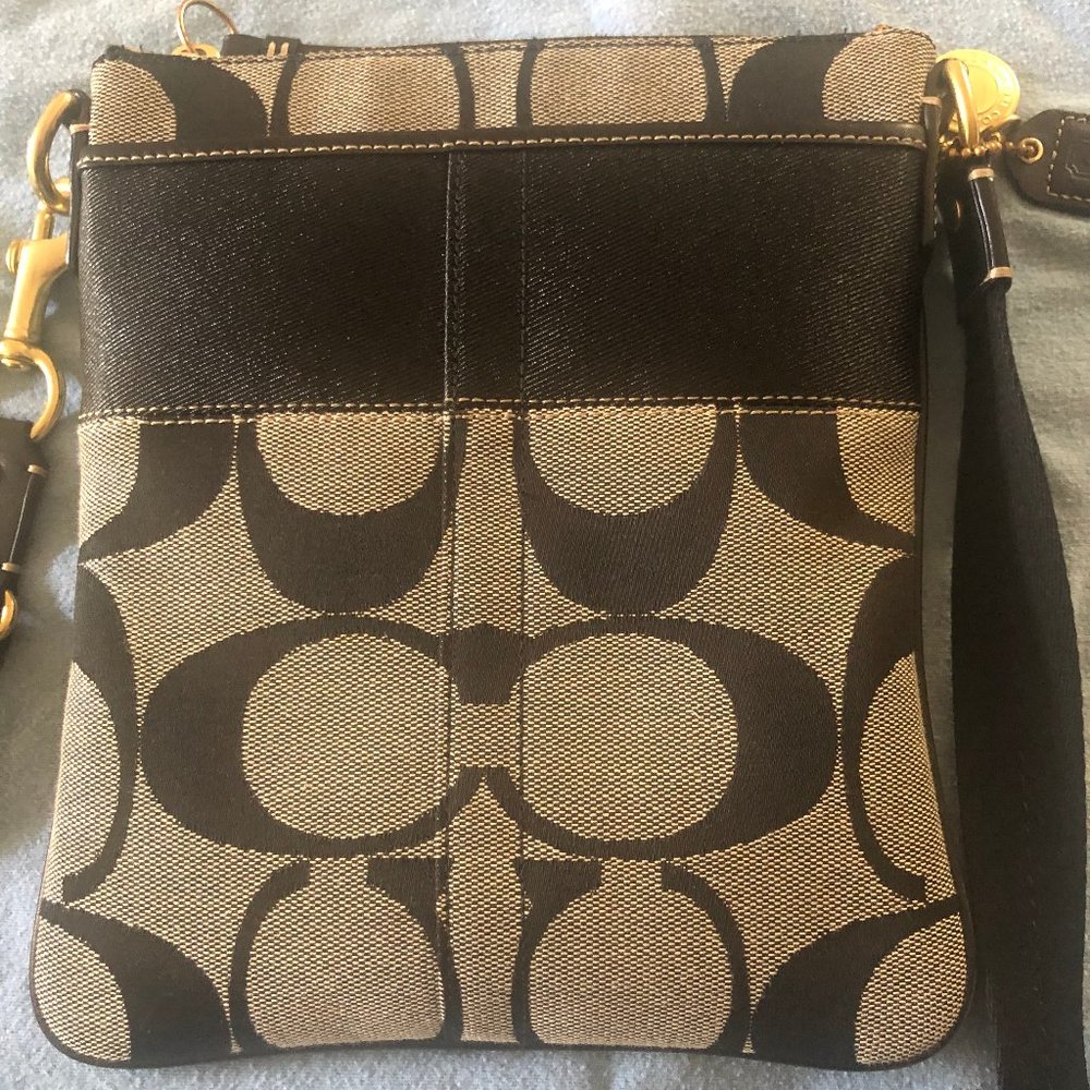 Coach Signature Crossbody Shoulder Bag
